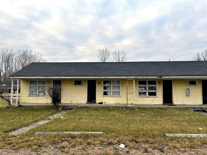 Mel Manor Motel (Welcome Inn) - Dec 11 2022 Photo (newer photo)